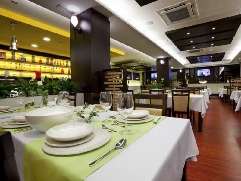 Hotel Viktor Bratislava Esterno foto